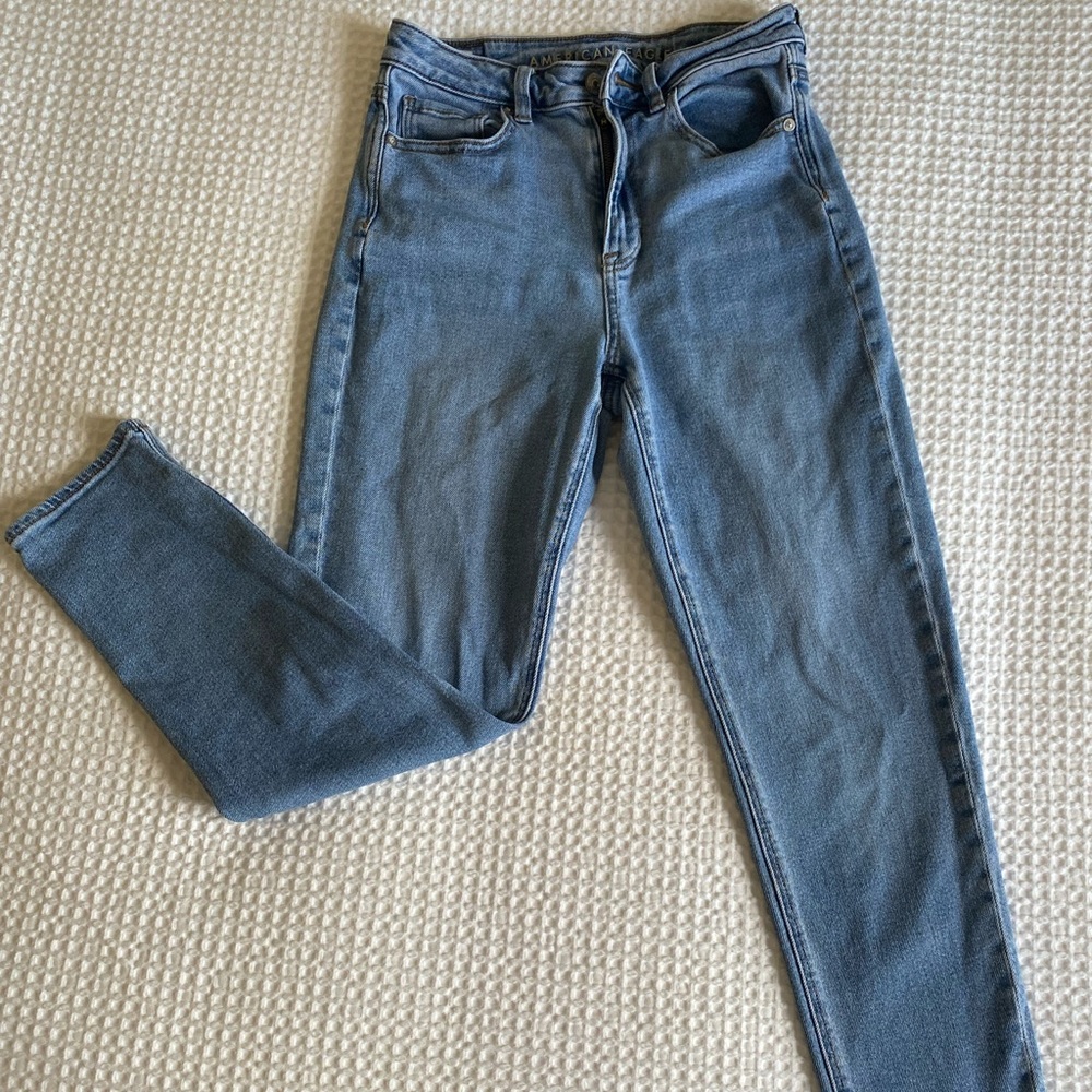American Eagle Mom Jeans